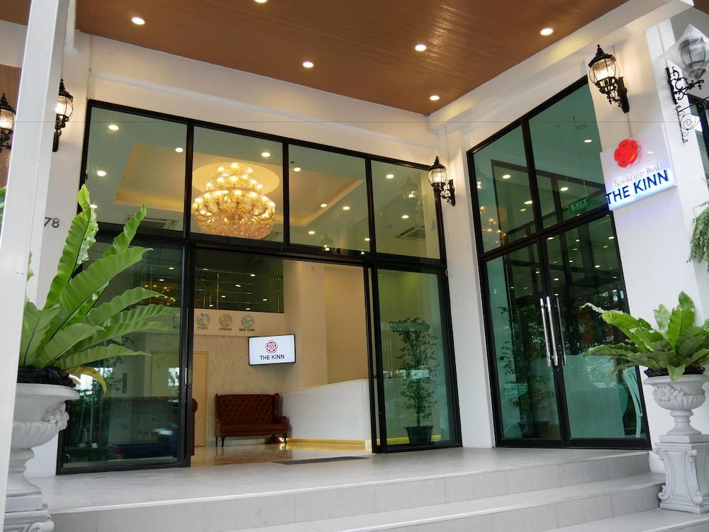 The Kinn Bangkok Buitenkant foto